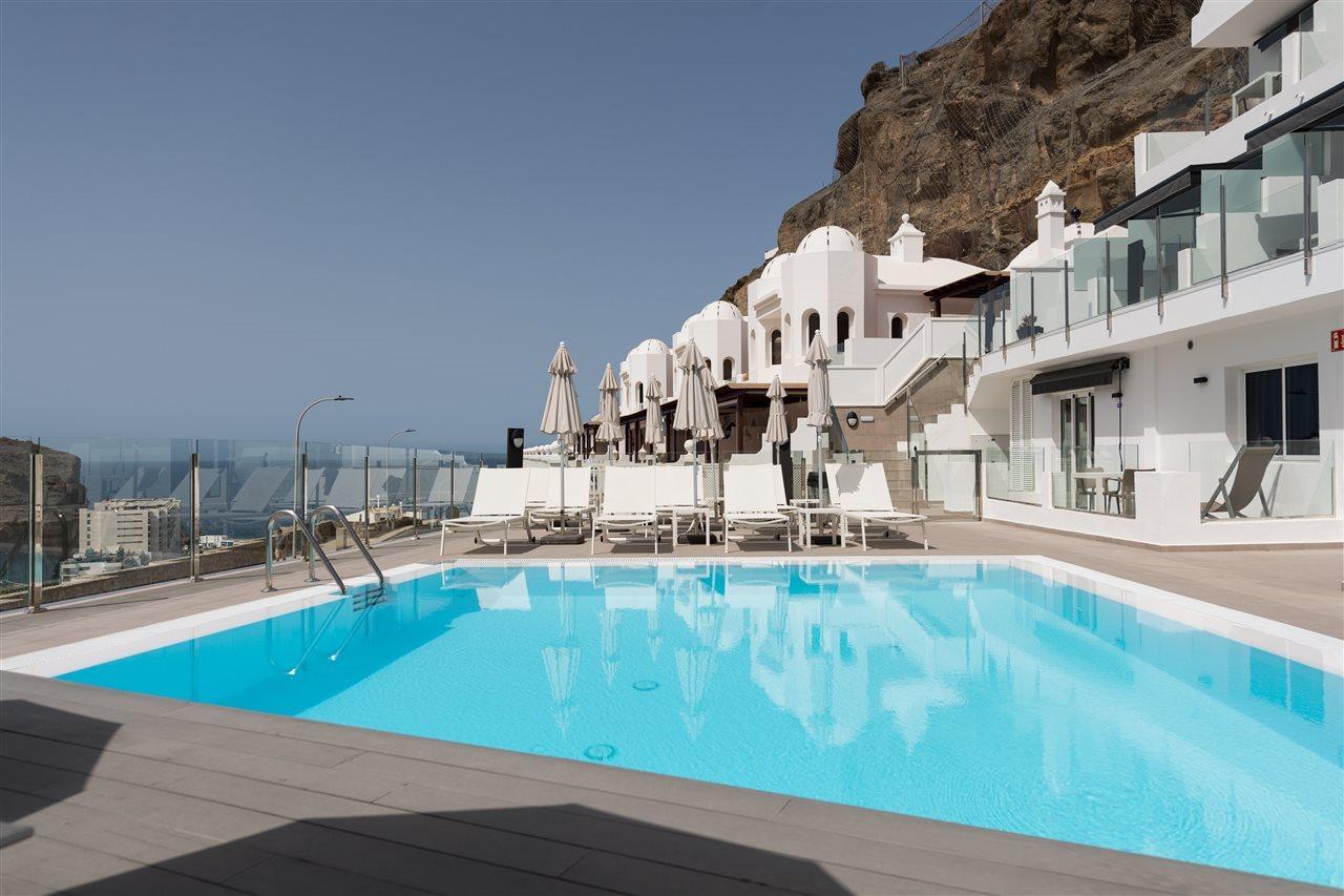 Calypso Boutique Apartments Puerto Rico  Exterior photo